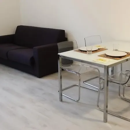 Apartment Active Rent *